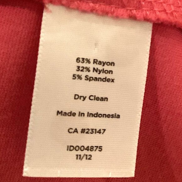 Talbots Hot Pink Casual Cap Sleeve Dress Size 12P, Poly-blend, unlined, back zip - Picture 10 of 10